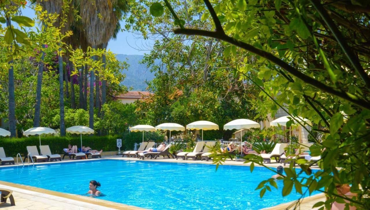 Riverside Garden Resort & Suna'S Beach Club Krini المظهر الخارجي الصورة