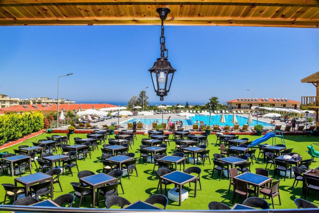 Riverside Garden Resort & Suna'S Beach Club Krini المظهر الخارجي الصورة